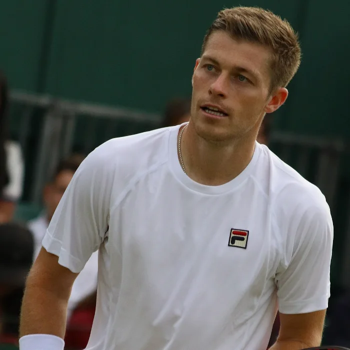 Нил Скупски